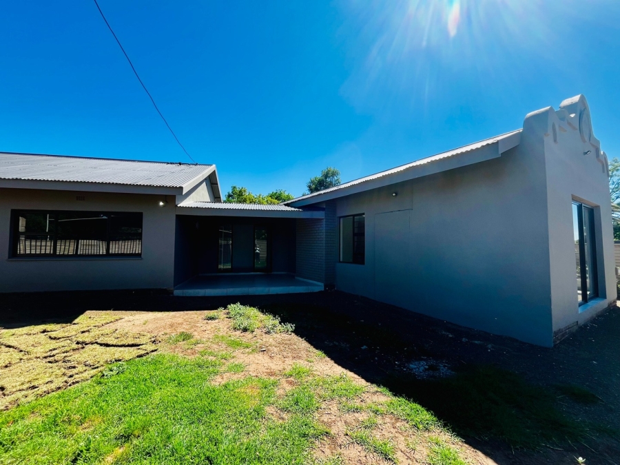To Let 4 Bedroom Property for Rent in Bayswater Free State